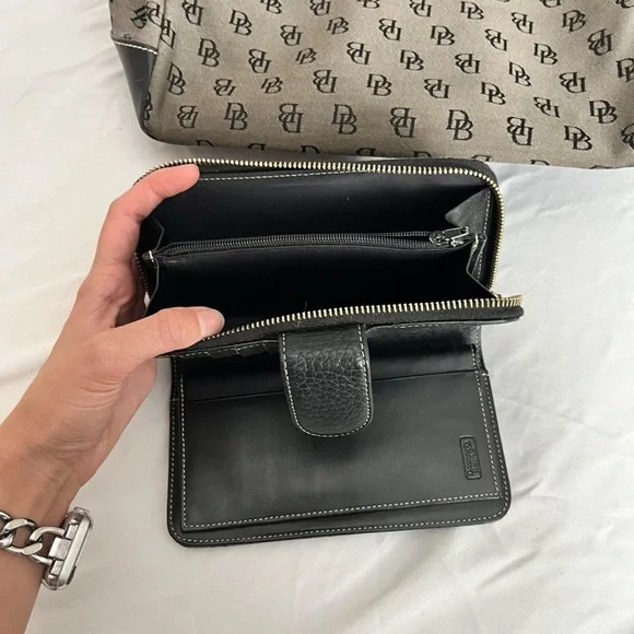 Dooney and Bourke Black Leather and Signature Print Hand Bag and Wallet - Picture 8 of 8